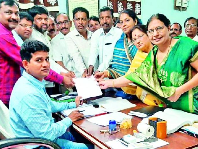 Absence of Pusad Naik, Whispers in NCP | पुसदला नाईकांची अनुपस्थिती, राष्ट्रवादी काँग्रेसमध्ये कुजबुज Absence of Pusad Naik, Whispers in NCP | पुसदला नाईकांची अनुपस्थिती, राष्ट्रवादी काँग्रेसमध्ये कुजबुज