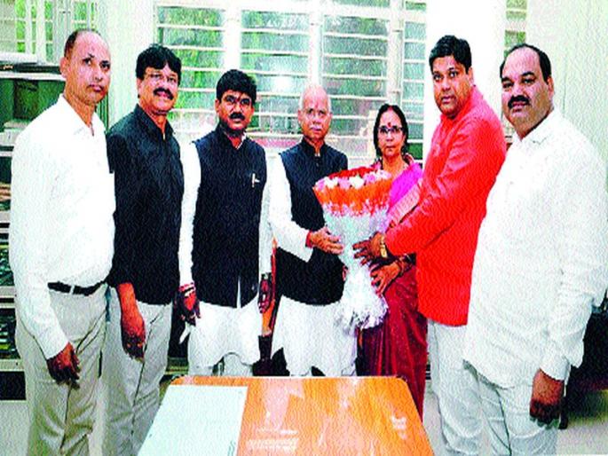  New machinery will be installed in both printstories | दोन्ही मुद्रणालयांत नवीन मशीनरी बसवावी