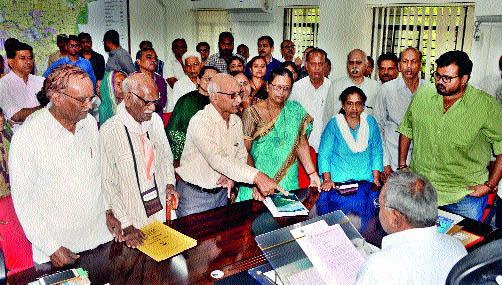 Women's Hospital will get annoyed | स्त्री रुग्णालयाचा वाद चिघळणार