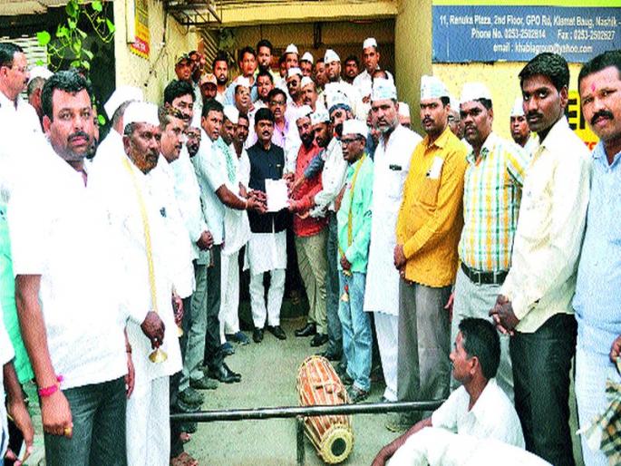  Farmers Movement Against MP's Offices | खासदारांच्या कार्यालयांसमोर शेतकऱ्यांचे आंदोलन