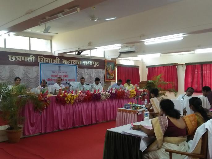 Ratnagiri: Demand for the rights of work in the 14th Finance Commission to the development developers | रत्नागिरी : चौदाव्या वित्त आयोगातील कामाचा अधिकार गटविकास अधिकाऱ्यांना देण्याची मागणी