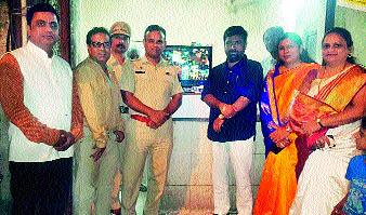 CCTV eye in suburb area | उपनगर परिसरात सीसीटीव्हीची नजर CCTV eye in suburb area | उपनगर परिसरात सीसीटीव्हीची नजर