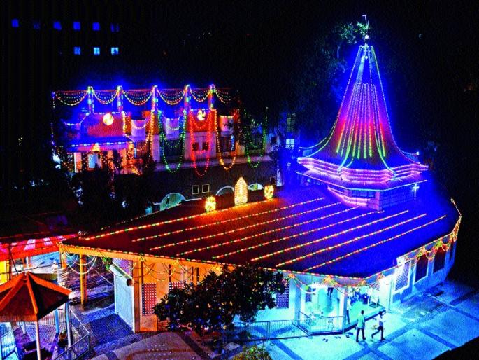 'Red Signal' of police to shops in Kalya Yatra | कालिका यात्रेत दुकानांना पोलिसांचा ‘रेड सिग्नल’ 'Red Signal' of police to shops in Kalya Yatra | कालिका यात्रेत दुकानांना पोलिसांचा ‘रेड सिग्नल’