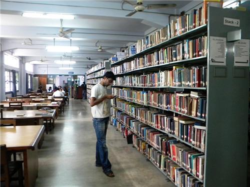 Plucked for Literature Meetings | साहित्य संमेलनासाठी साकडे Plucked for Literature Meetings | साहित्य संमेलनासाठी साकडे