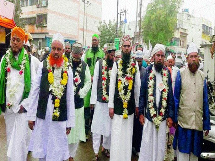 'Procession' on Ala Hazrat Memorial | आला हजरत स्मृतिदिनानिमित्त ‘जुलूस’ 'Procession' on Ala Hazrat Memorial | आला हजरत स्मृतिदिनानिमित्त ‘जुलूस’