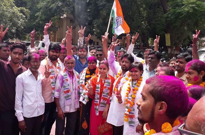 Nagpur district's Gram Panchayat Congress's resignation in the elections | नागपूर जिल्ह्यात ग्रा.पं. निवडणुकीत काँग्रेसची घरवापसी Nagpur district's Gram Panchayat Congress's resignation in the elections | नागपूर जिल्ह्यात ग्रा.पं. निवडणुकीत काँग्रेसची घरवापसी