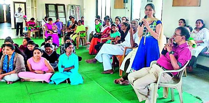 'Action Plan' for Divya Polling | दिव्यांग मतदानाच्या टक्केवाढीसाठी ‘अॅक्शन प्लॅन’ 'Action Plan' for Divya Polling | दिव्यांग मतदानाच्या टक्केवाढीसाठी ‘अॅक्शन प्लॅन’