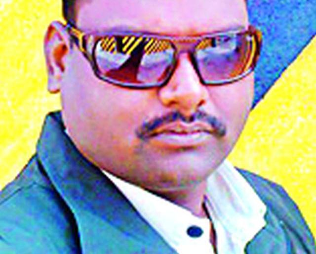 Satish Madavi Virmarna; Samajaman Gahivarle | सतीश मडावीला वीरमरण; समाजमन गहिवरले Satish Madavi Virmarna; Samajaman Gahivarle | सतीश मडावीला वीरमरण; समाजमन गहिवरले