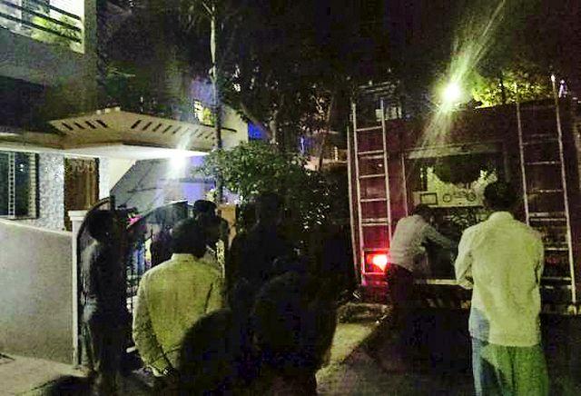 Cyclist Storm Sensitized in Sairakpa Colony | सिलिंडरच्या भडक्याने साईकृपा कॉलनीत खळबळ