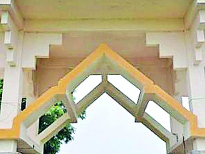 Two millions of rupees of 'mind logic' were stopped | ‘मार्इंड लॉजिक’चे पाऊणे दोन कोटी रोखले Two millions of rupees of 'mind logic' were stopped | ‘मार्इंड लॉजिक’चे पाऊणे दोन कोटी रोखले