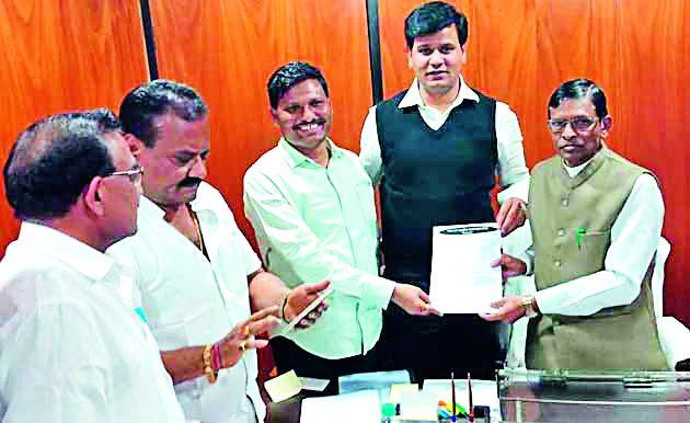 It is unfair to cancel scheduled caste certificate | अनुसूचित जमातीचे प्रमाणपत्र रद्द करणे हा अन्यायच