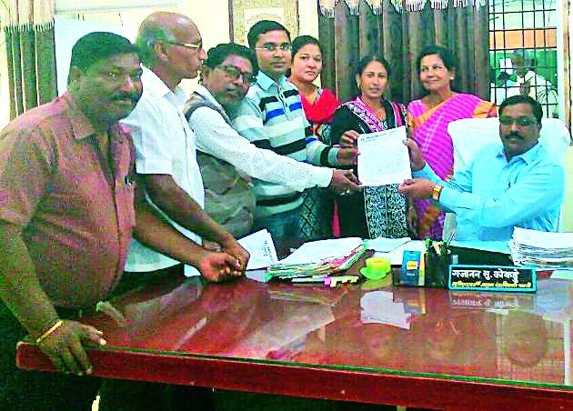 Morning DJs for cleanliness marathon | स्वच्छता मॅरेथॉनसाठी वाजला डिजे Morning DJs for cleanliness marathon | स्वच्छता मॅरेथॉनसाठी वाजला डिजे