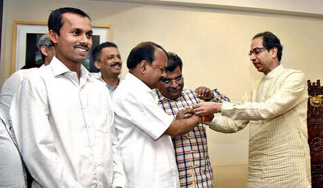 MP of Nandurbar, Palghar MP, Minister of State of Palghar | नंदुरबारचा आदिवासी ते पालघरचा खासदार, राज्यमंत्री MP of Nandurbar, Palghar MP, Minister of State of Palghar | नंदुरबारचा आदिवासी ते पालघरचा खासदार, राज्यमंत्री