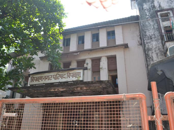 Representative of Chiplun township, head constable, Ratnagiri district collector | चिपळूण नगराध्यक्षा, मुख्याधिकारी अडचणीत, रत्नागिरीच्या जिल्हाधिकारी यांचा ठपका