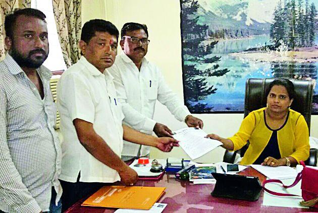 Skip the 404 species of OBC category from Crimellare | ओबीसी प्रवर्गातील ४०४ जातींना क्रिमीलेयरमधून वगळा Skip the 404 species of OBC category from Crimellare | ओबीसी प्रवर्गातील ४०४ जातींना क्रिमीलेयरमधून वगळा