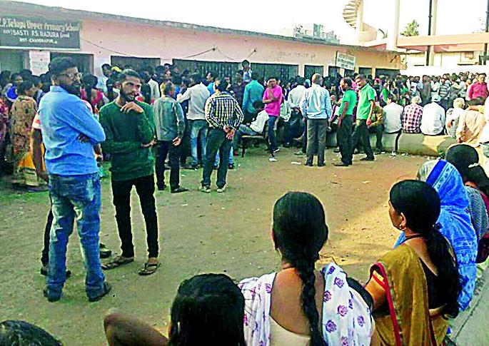 Voting in Shantene for Gram Panchayats | ग्रामपंचायतींसाठी शातंतेत मतदान Voting in Shantene for Gram Panchayats | ग्रामपंचायतींसाठी शातंतेत मतदान