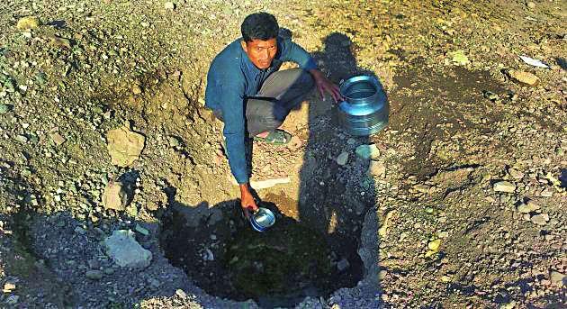 Bagalwadi's Columns Live the Diaspora | बगलवाडीचे कोलाम जगतात उपेक्षितांचे जिणे