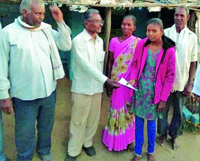 Help for Vaishali treatment | वैशालीच्या उपचाराकरिता सरसावले मदतीचे हात