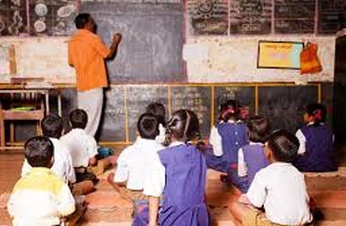 23 districts of Dhule district are in difficult areas | धुळे जिल्ह्यातील २३ जि.प.शाळा अवघड क्षेत्रात 23 districts of Dhule district are in difficult areas | धुळे जिल्ह्यातील २३ जि.प.शाळा अवघड क्षेत्रात