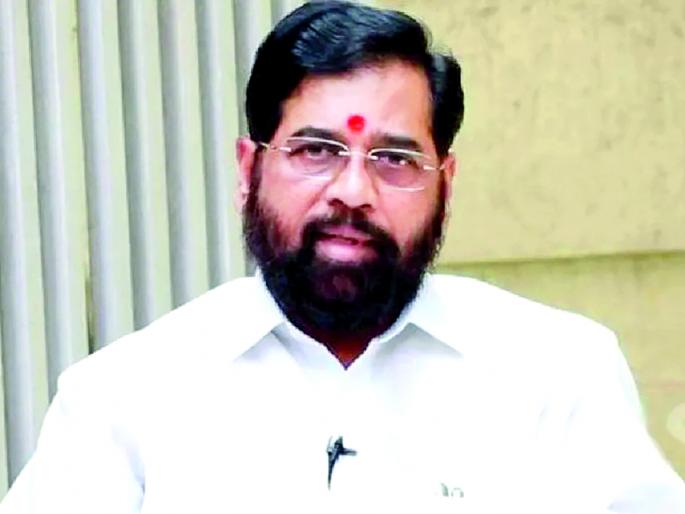 Rebel Shiv Sainiks give a shock to Sanjay Raut | बंडखोर शिवसैनिकांचा संजय राऊत यांना दे धक्का Rebel Shiv Sainiks give a shock to Sanjay Raut | बंडखोर शिवसैनिकांचा संजय राऊत यांना दे धक्का