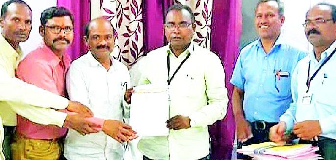 Trouble teacher problems | शिक्षकांच्या समस्या मार्गी लावा