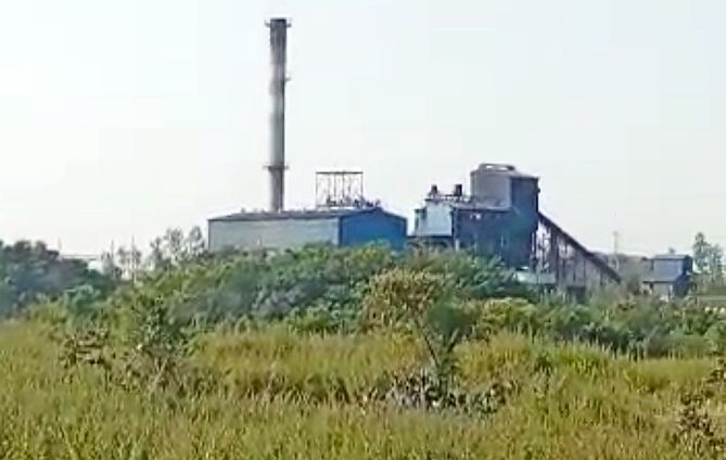 Thermal plant boiler explosion in Gadchiroli district | गडचिरोली जिल्ह्यात थर्मल प्लांटच्या बॉयलरचा स्फोट