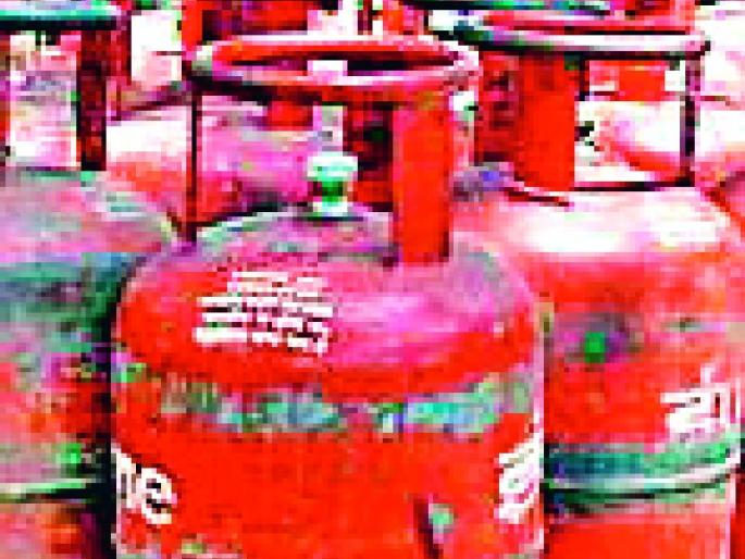 24 thousand families are free | २४ हजार कुटुंब चुलमुक्त