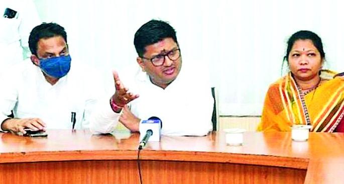 Provide basic facilities to the tribals | आदिवासींना पायाभूत सुविधा देणार Provide basic facilities to the tribals | आदिवासींना पायाभूत सुविधा देणार