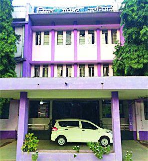 With permission of the Zilla Parishad School of the Chamorshi Zilla Parishad? | चामोर्शीतील जिल्हा परिषद शाळेचा शताब्दी महोत्सव कुणाच्या परवानगीने? With permission of the Zilla Parishad School of the Chamorshi Zilla Parishad? | चामोर्शीतील जिल्हा परिषद शाळेचा शताब्दी महोत्सव कुणाच्या परवानगीने?