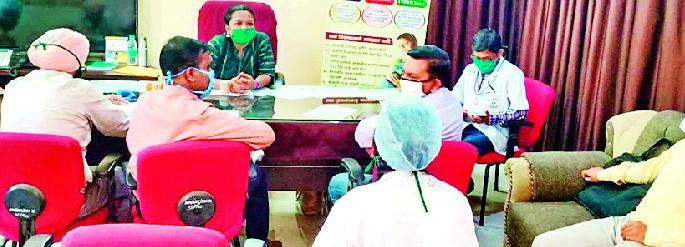 Administration in action mode after a coroner is detected | कोरोनाबाधित आढळल्यानंतर प्रशासन अॅक्शन मोडवर Administration in action mode after a coroner is detected | कोरोनाबाधित आढळल्यानंतर प्रशासन अॅक्शन मोडवर