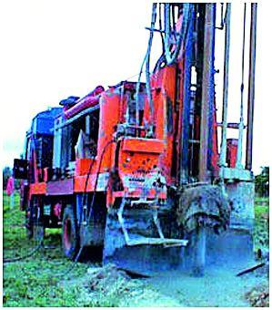 Permission is 200 feet and 400 feet of digging | परवानगी २०० फुट अन् खोदकाम ४०० फुटाचे