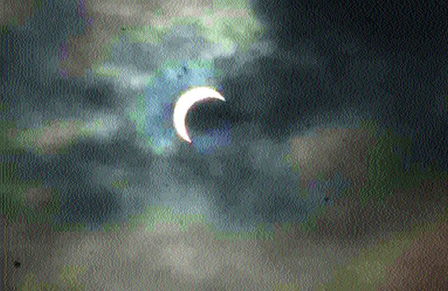 Excitement even in cloudy weather | ढगाळ वातावरणातही उत्साह Excitement even in cloudy weather | ढगाळ वातावरणातही उत्साह