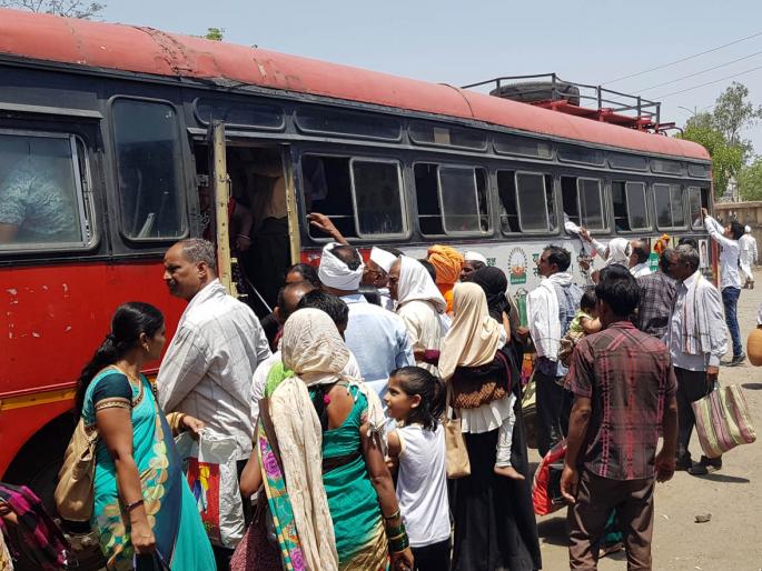  Wedding rush | लग्नसराईची गर्दी