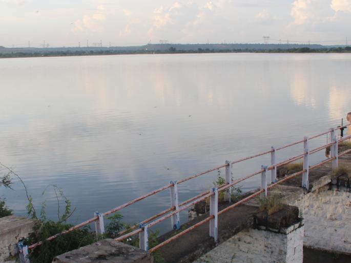 Ghanewadi lake overflows; Anxiety over | जालना शहराला पाणीपुरवठा करणारा घाणेवाडी तुडुंब; पाण्याची चिंता मिटली Ghanewadi lake overflows; Anxiety over | जालना शहराला पाणीपुरवठा करणारा घाणेवाडी तुडुंब; पाण्याची चिंता मिटली