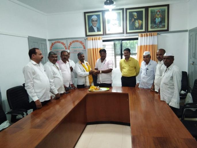 Bairari as Chairman of the Mandal Society | कंधाणे सोसायटीच्या सभापतीपदी बिरारी  Bairari as Chairman of the Mandal Society | कंधाणे सोसायटीच्या सभापतीपदी बिरारी