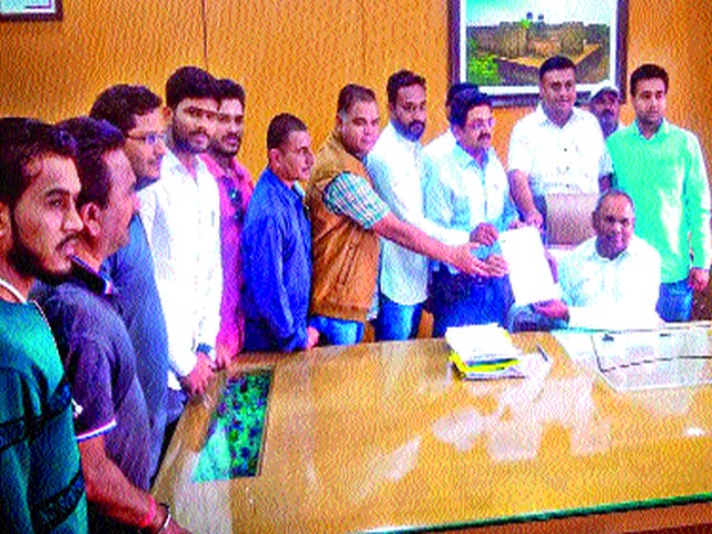 Demand for civic amenities | नागरी सुविधा पुरविण्याची मागणी