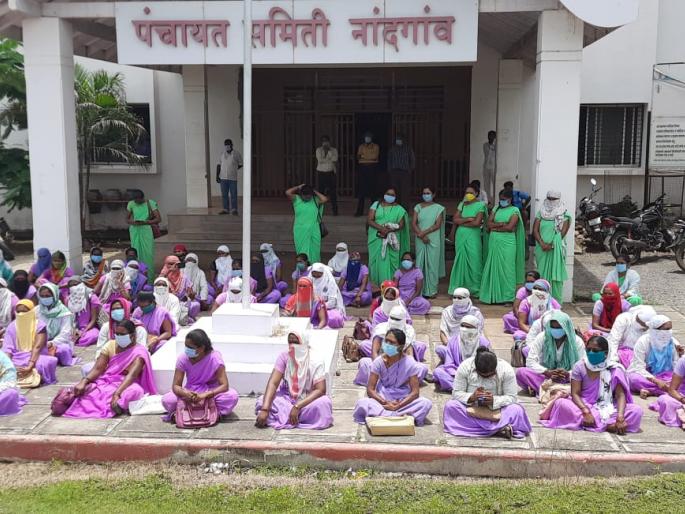 Asha employees strike off work | आशा कर्मचाऱ्यांचे काम बंद आंदोलन Asha employees strike off work | आशा कर्मचाऱ्यांचे काम बंद आंदोलन