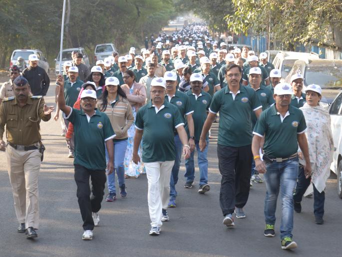 Advocates gave health message by Wakathan in Nagpur | नागपुरात वॉकाथानद्वारे वकिलांनी दिला आरोग्याचा संदेश