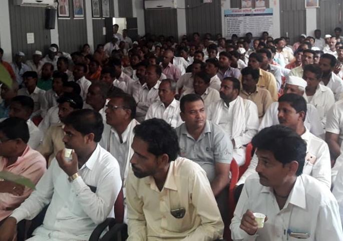 Sarpanch Conference in Shirdi in the backdrop of the Assembly | विधानसभेच्या पार्श्वभूमीवर शिर्डीत सरपंच परिषद Sarpanch Conference in Shirdi in the backdrop of the Assembly | विधानसभेच्या पार्श्वभूमीवर शिर्डीत सरपंच परिषद