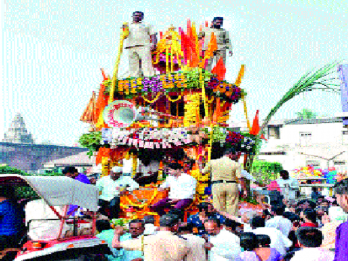 Shriram Rathotsav in devotional environment | भक्तिमय वातावरणात श्रीराम रथोत्सव Shriram Rathotsav in devotional environment | भक्तिमय वातावरणात श्रीराम रथोत्सव