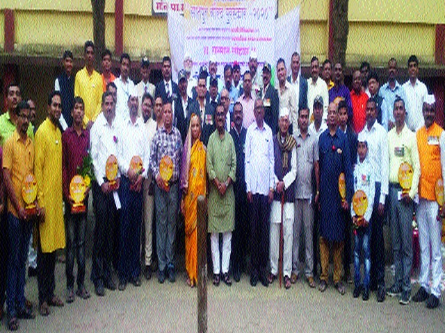 Balsagar should be India, be the shofuni in the world ... | बलसागर भारत होवो, विश्वात शोभुनी राहो... Balsagar should be India, be the shofuni in the world ... | बलसागर भारत होवो, विश्वात शोभुनी राहो...