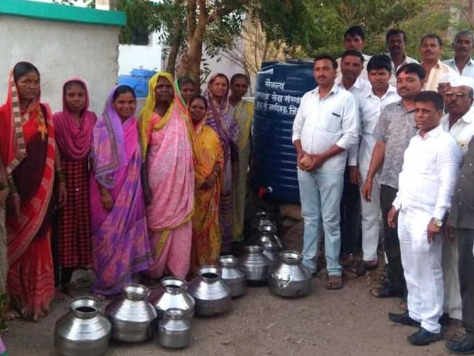 Distribution of water tanks to Datholi and Shahapur | दातली व शहापूरला पाण्याच्या टाक्यांचे वाटप Distribution of water tanks to Datholi and Shahapur | दातली व शहापूरला पाण्याच्या टाक्यांचे वाटप