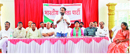 When the flood is over, get ready for assembly | पूर ओसरला, विधानसभेच्या तयारीला लागा When the flood is over, get ready for assembly | पूर ओसरला, विधानसभेच्या तयारीला लागा