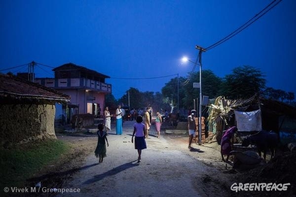 nashik,mahavitran,village,pynchayat,lightbill | ग्रामपंचायतींकडे पथदिव्यांच्या वीजदेयकापोटी १६२ कोटी रुपये थकीत