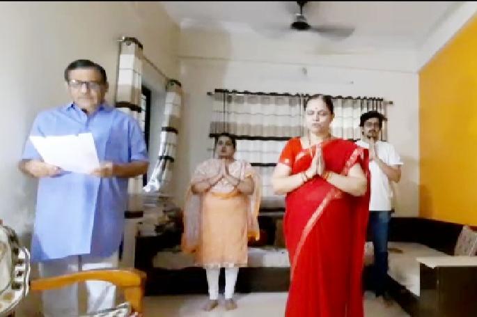 nsk,students,pray,from,home,for,coronation | कोरोनामुक्तीसाठी २३ हजार विद्यार्थ्यांची घरातून प्रार्थना nsk,students,pray,from,home,for,coronation | कोरोनामुक्तीसाठी २३ हजार विद्यार्थ्यांची घरातून प्रार्थना