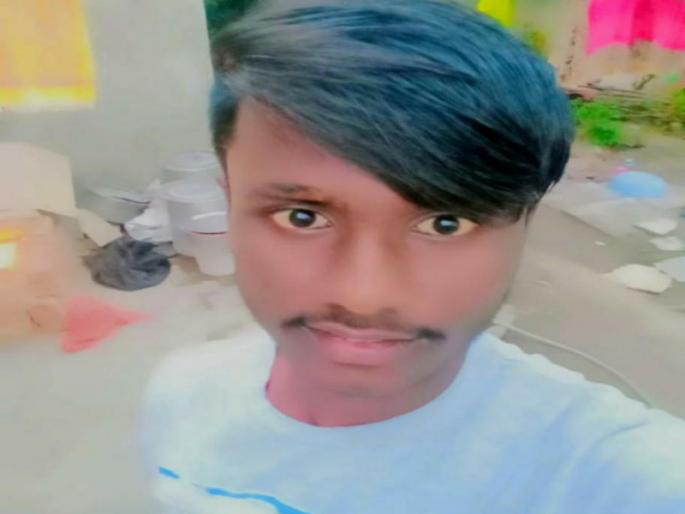 Exciting! Ninth standred student commits suicide as he does not take home mobile phone | खळबळजनक ! घरचे मोबाइल घेऊन देत नाही म्हणून नववीतील मुलाची आत्महत्या Exciting! Ninth standred student commits suicide as he does not take home mobile phone | खळबळजनक ! घरचे मोबाइल घेऊन देत नाही म्हणून नववीतील मुलाची आत्महत्या