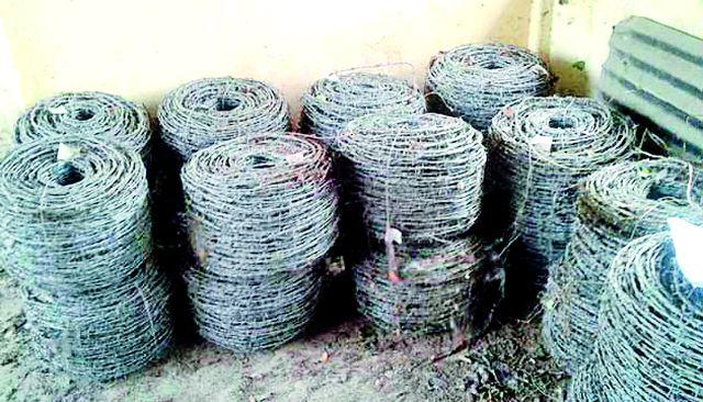 Quantity of allotment of material | साहित्य वाटपाची चौकशी थंड Quantity of allotment of material | साहित्य वाटपाची चौकशी थंड