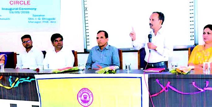 The matter of increasing NPA ratio concerns | बॅँकाचे वाढते एनपीए प्रमाण चिंंतेची बाब The matter of increasing NPA ratio concerns | बॅँकाचे वाढते एनपीए प्रमाण चिंंतेची बाब