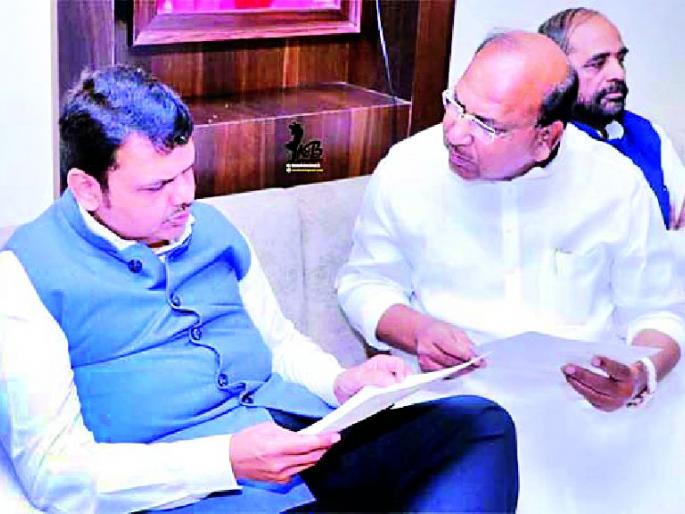 Declare drought in entire district | संपूर्ण जिल्ह्यात दुष्काळ घोषित करा