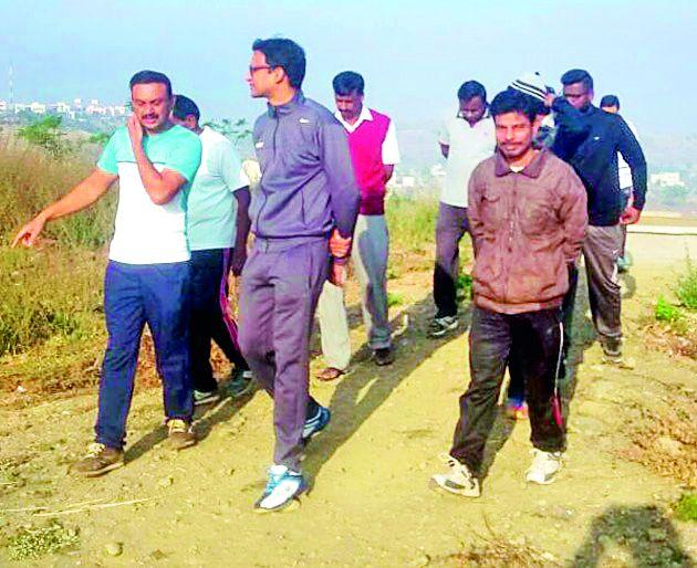 Lighting and tree lighting will be done on Hanuman hill | हनुमान टेकडीवर वृक्ष सुरक्षेसह प्रकाश व्यवस्था होणार Lighting and tree lighting will be done on Hanuman hill | हनुमान टेकडीवर वृक्ष सुरक्षेसह प्रकाश व्यवस्था होणार